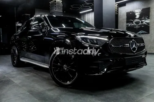 مرسيدس GLC 200 2024 أسود مستعملة للبيع - 3