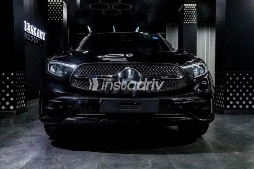 مرسيدس GLC 200 2024 أسود مستعملة للبيع - 5