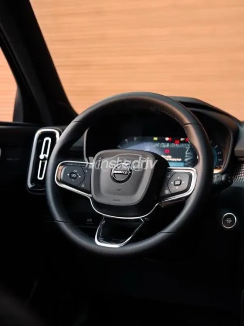 Volvo XC 40 2025 Black Used for Sale - 2