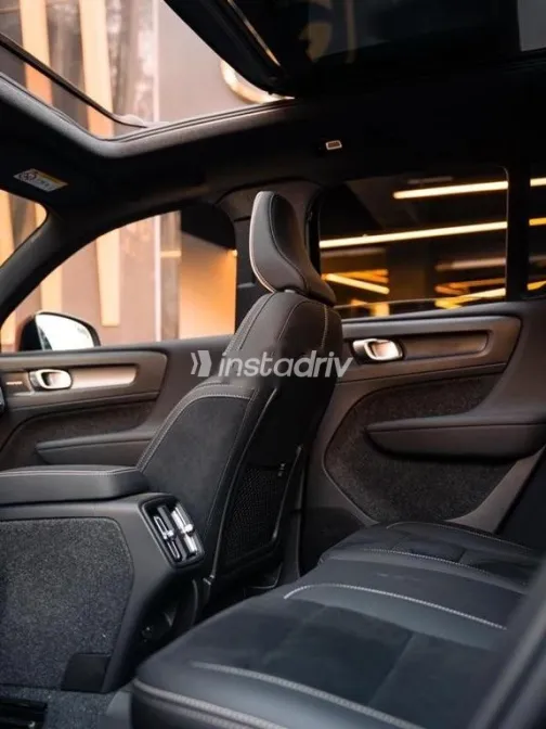 Volvo XC 40 2025 Black Used for Sale - 4