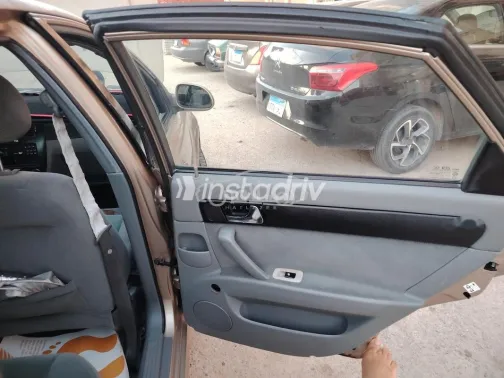 Chevrolet Optra 2006 Gold Used for Sale - 3