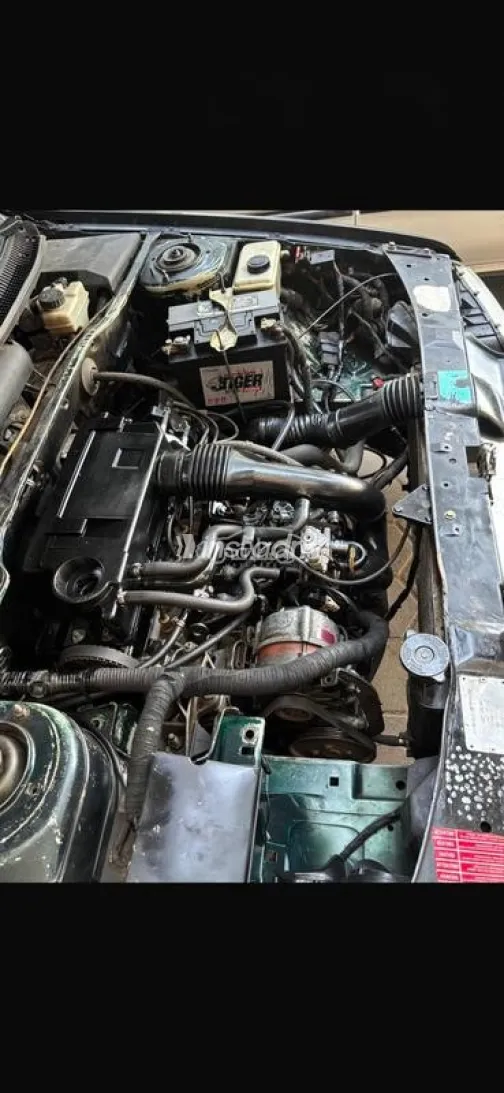 بيجو 405 1993 أخضر غامق مستعملة للبيع - 5