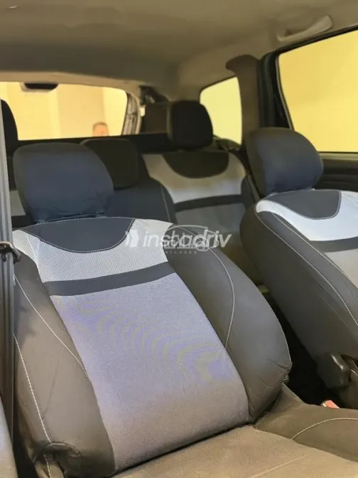 Renault Duster 2017 White Used for Sale - 4