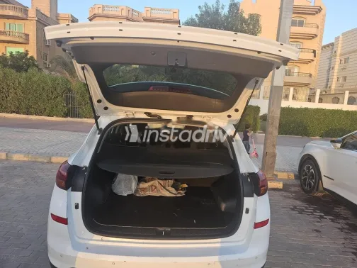 هيونداي توسان 2019 أبيض مستعملة للبيع - 5