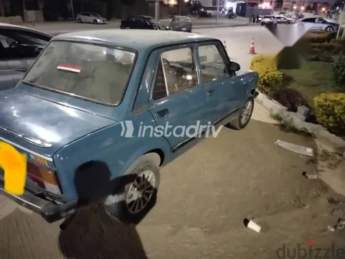 فيات 128 1990 أزرق غامق مستعملة للبيع - 1