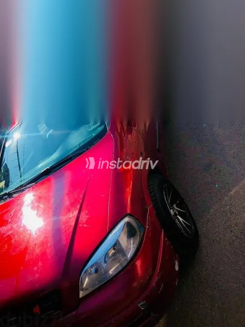 اوبل أسترا 2000 أحمر مستعملة للبيع - 3