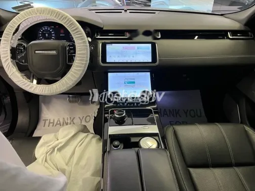 لاند روفر فيلار 2020 رمادي مستعملة للبيع - 3