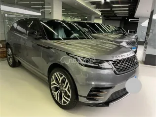 لاند روفر فيلار 2020 رمادي مستعملة للبيع