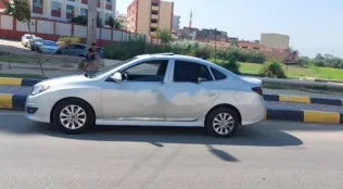 هيونداي إلنترا اتش دى 2019 أبيض مستعملة للبيع