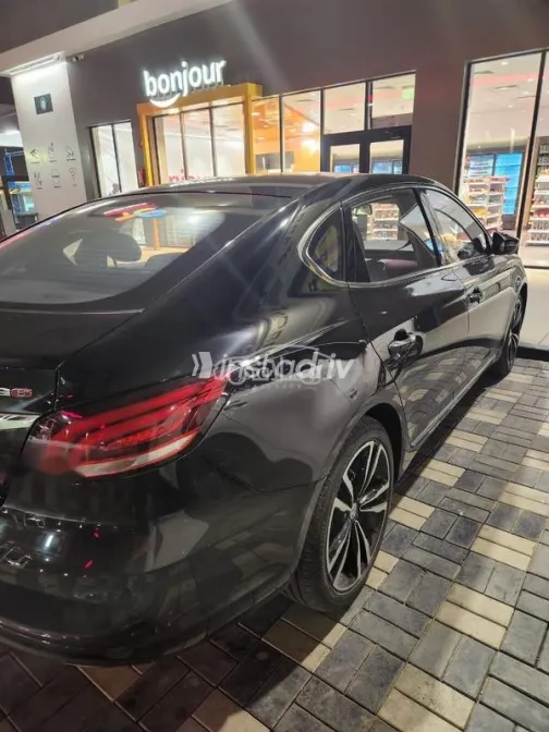 ام جى 6 2023 أبيض مستعملة للبيع - 1