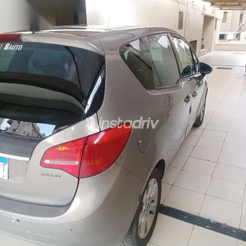 اوبل ميريفا 2016 بيج مستعملة للبيع - 4