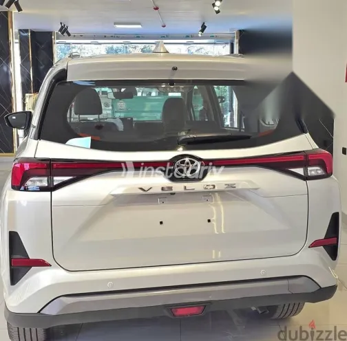 Toyota Veloz 2024 White New for Sale - 3