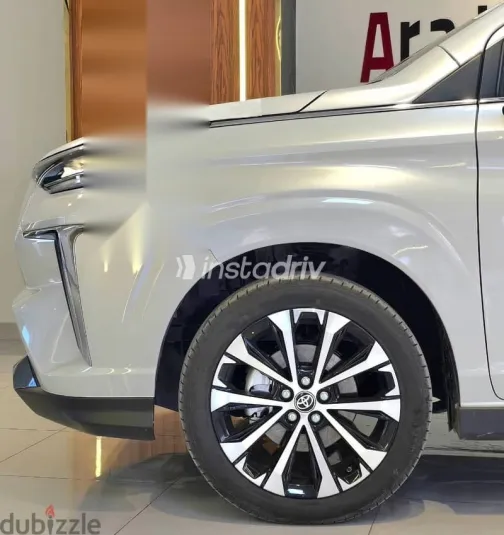 Toyota Veloz 2024 White New for Sale - 5