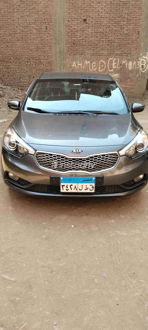 كيا K3 2013 أبيض مستعملة للبيع - 9