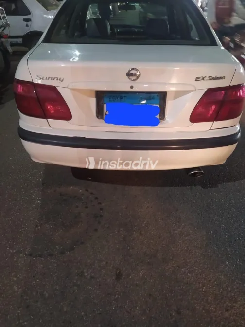 نيسان صنى 2001 أبيض مستعملة للبيع - 6