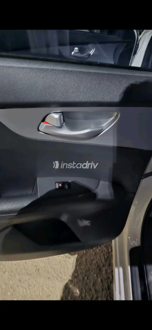 كيا جراند سيراتو 2023 أبيض مستعملة للبيع - 2