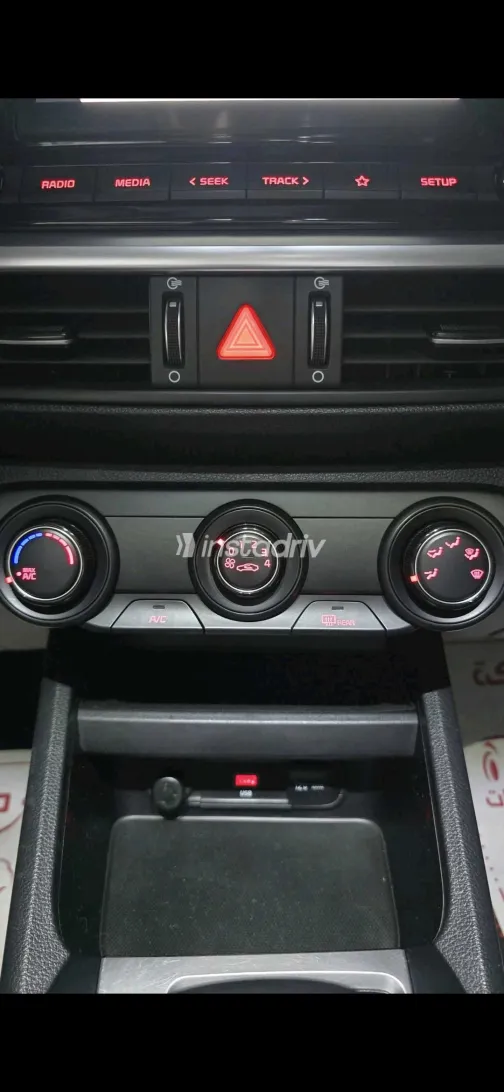 كيا جراند سيراتو 2023 أبيض مستعملة للبيع - 4