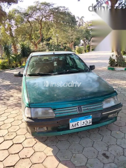 بيجو 405 1996 أزرق غامق مستعملة للبيع - 3