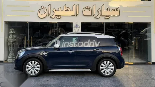 مينى كوبر 2018 أزرق غامق مستعملة للبيع - 3
