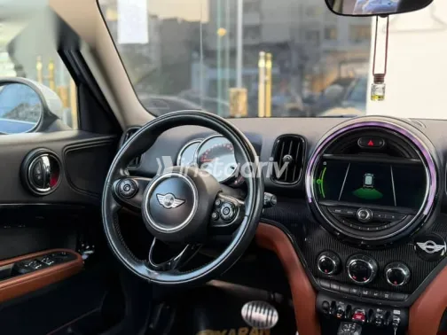 مينى كوبر 2018 أزرق غامق مستعملة للبيع - 9