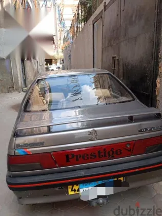 بيجو 405 1989 رمادي مستعملة للبيع