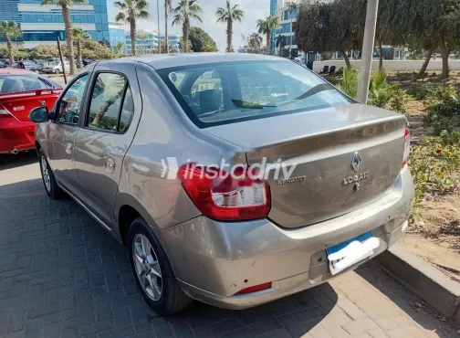 رينو لوجان 2015 برونزي مستعملة للبيع - 4