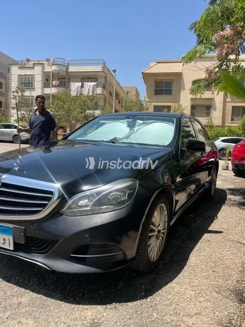 Mercedes E 180 2015 Black Used for Sale - 4