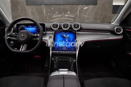 مرسيدس C 200 2024 أسود مستعملة للبيع - 4