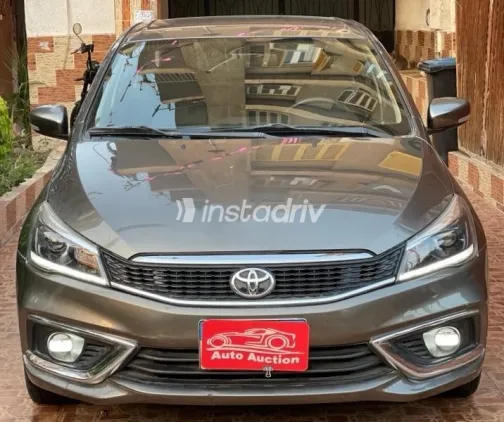 تويوتا بيلتا 2022 بني مستعملة للبيع - 1