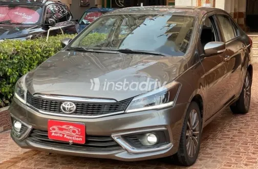 تويوتا بيلتا 2022 بني مستعملة للبيع - 3