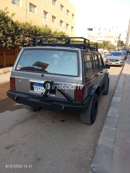 Jeep Cherokee 1996 Silver Used for Sale - 3