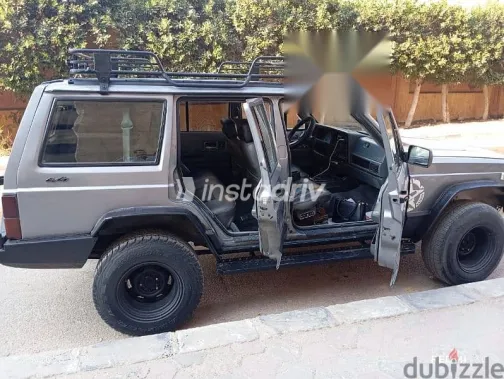 Jeep Cherokee 1996 Silver Used for Sale - 5