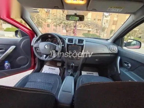 Renault Logan 2017 Red Used for Sale - 4