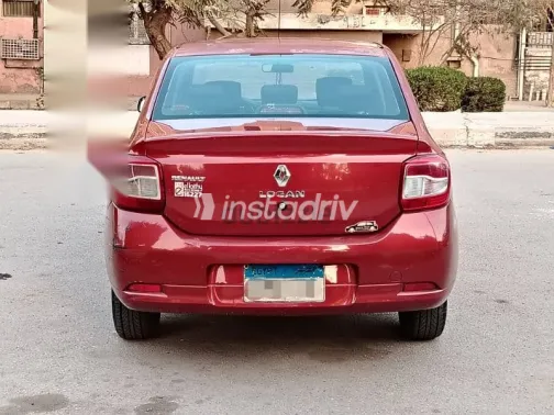 Renault Logan 2017 Red Used for Sale - 9