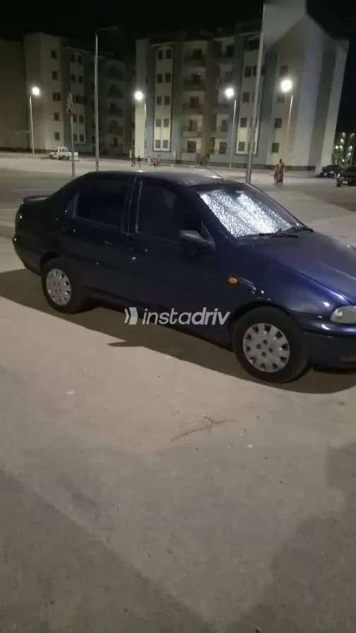 فيات سينا 2002 أزرق غامق مستعملة للبيع - 2