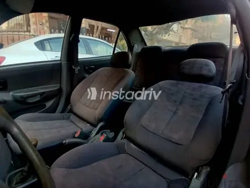 هيونداي فيرنا 2007 رمادي مستعملة للبيع - 7