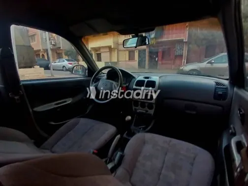 هيونداي فيرنا 2007 رمادي مستعملة للبيع - 8