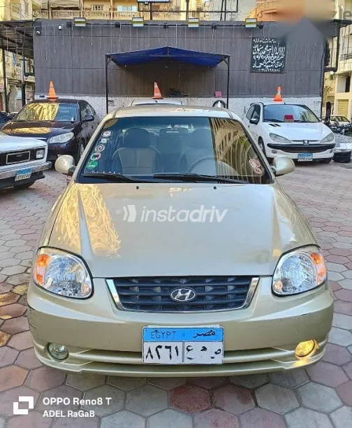 هيونداي فيرنا 2007 ذهبي مستعملة للبيع - 2