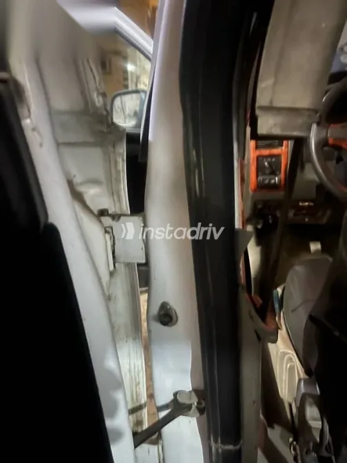 اوبل أسترا 2000 أبيض مستعملة للبيع - 7