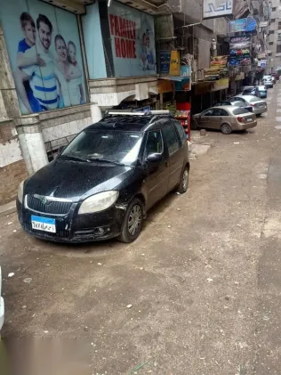 سكودا رومستر 2010 أسود مستعملة للبيع