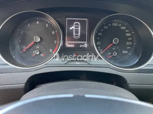 فولكس فاغن باسات 2018 ذهبي مستعملة للبيع - 7