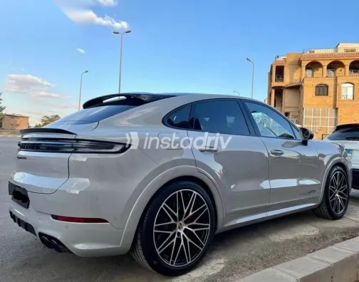 بورش كايين 2025 رمادي جديدة للبيع - 3