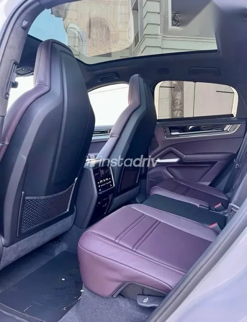 بورش كايين 2025 رمادي جديدة للبيع - 9