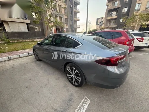 اوبل أنسيجنيا 2018 رمادي مستعملة للبيع - 4