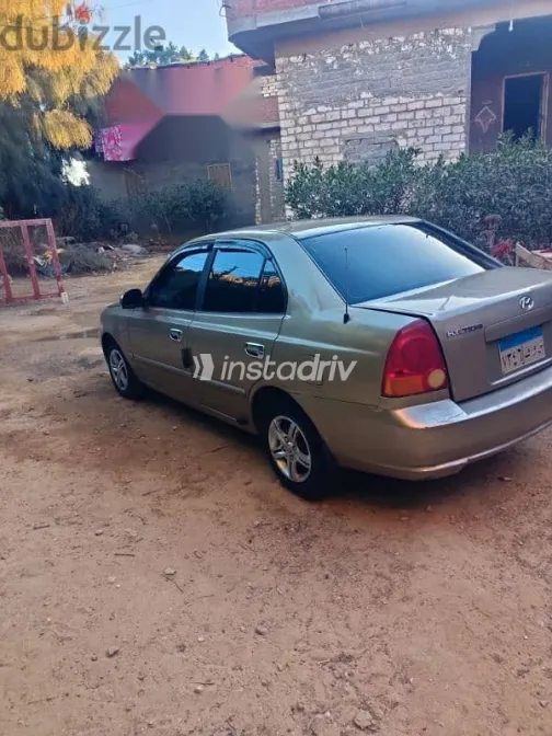 هيونداي فيرنا 2008 ذهبي مستعملة للبيع - 6