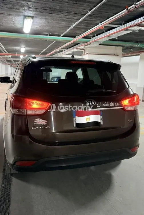 Kia Carens 2015 Brown Used for Sale - 2