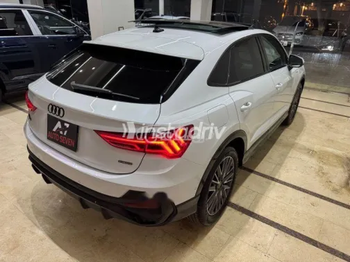 Audi Q3 2024 White Used for Sale - 4