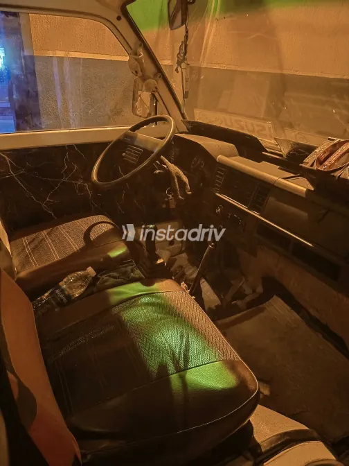 سوزوكى فان تومنايا 2025 أبيض مستعملة للبيع - 1