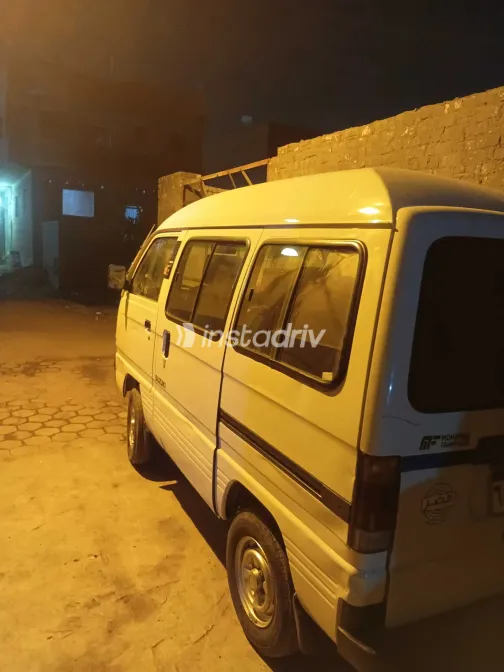 سوزوكى فان تومنايا 2025 أبيض مستعملة للبيع - 3