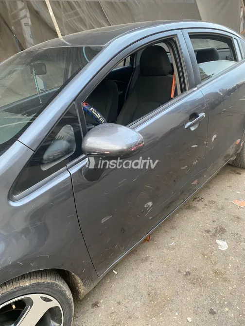 كيا ريو 2015 أبيض مستعملة للبيع - 1